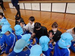 2年生おもちゃランドにご招待