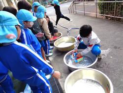 2年生おもちゃランドにご招待