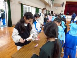 2年生おもちゃランドにご招待