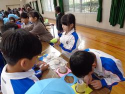 2年生おもちゃランドにご招待