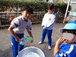 2年生おもちゃランドにご招待