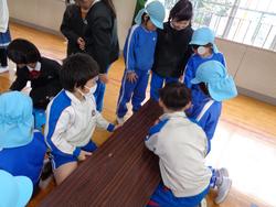 2年生おもちゃランドにご招待