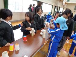 2年生おもちゃランドにご招待