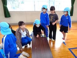 2年生おもちゃランドにご招待