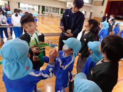 2年生おもちゃランドにご招待