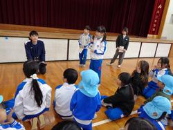 2年生おもちゃランドにご招待