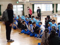 2年生おもちゃランドにご招待