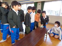 2年生のおもちゃランドに1年生をご招待