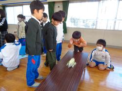 2年生のおもちゃランドに1年生をご招待