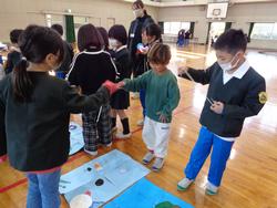 2年生のおもちゃランドに1年生をご招待