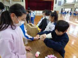 2年生のおもちゃランドに1年生をご招待