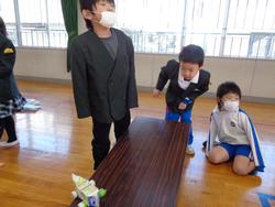 2年生のおもちゃランドに1年生をご招待