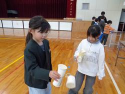 2年生のおもちゃランドに1年生をご招待