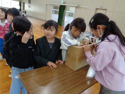 2年生のおもちゃランドに1年生をご招待