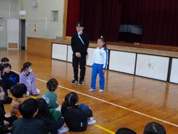 2年生のおもちゃランドに1年生をご招待