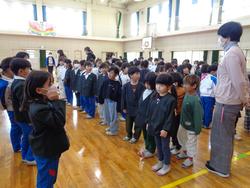 2年生のおもちゃランドに1年生をご招待