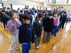 2年生のおもちゃランドに1年生をご招待