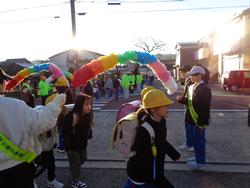 校門前での挨拶の様子