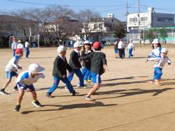 業間休みの外遊び