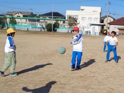 業間休みの外遊び