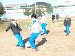 業間休みの外遊び