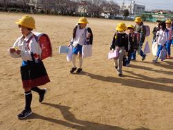 一斉下校の様子