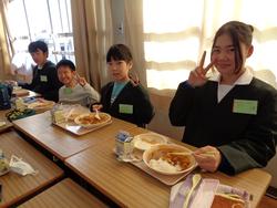 なかよし給食の様子