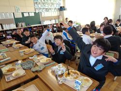 なかよし給食の様子