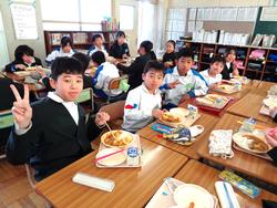 なかよし給食の様子