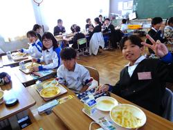 なかよし給食の様子