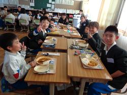 なかよし給食の様子