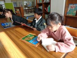 1年生図書の時間