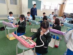 2年生音楽の授業