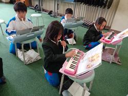 2年生音楽の授業