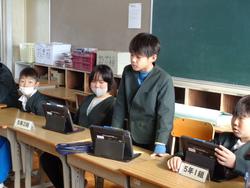 第9回代表委員会の様子