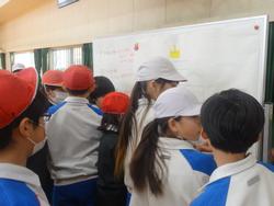 第6回クラブ活動（3年生見学）の様子