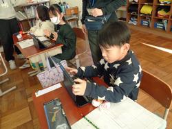 1年生生活科の授業（研究授業）