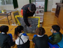 5年生ダイハツものづくり体験教室