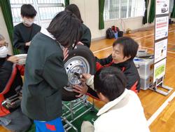 5年生ダイハツものづくり体験教室