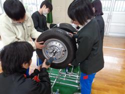5年生ダイハツものづくり体験教室