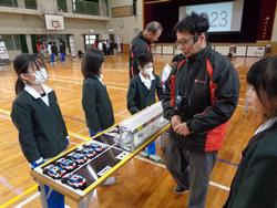 5年生ダイハツものづくり体験教室