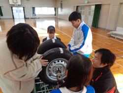 5年生ダイハツものづくり体験教室