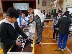 5年生ダイハツものづくり体験教室