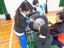 5年生ダイハツものづくり体験教室