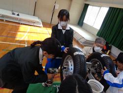 5年生ダイハツものづくり体験教室
