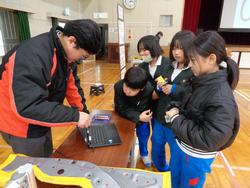 5年生ダイハツものづくり体験教室