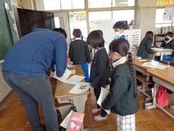 2年生生活科の授業