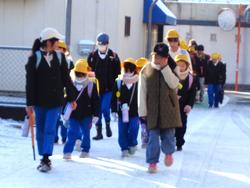 雪がいっぱい 大喜びの三樹っ子