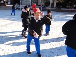 雪がいっぱい 大喜びの三樹っ子