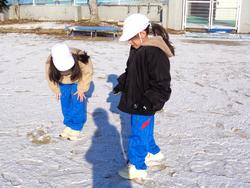 雪がいっぱい 大喜びの三樹っ子